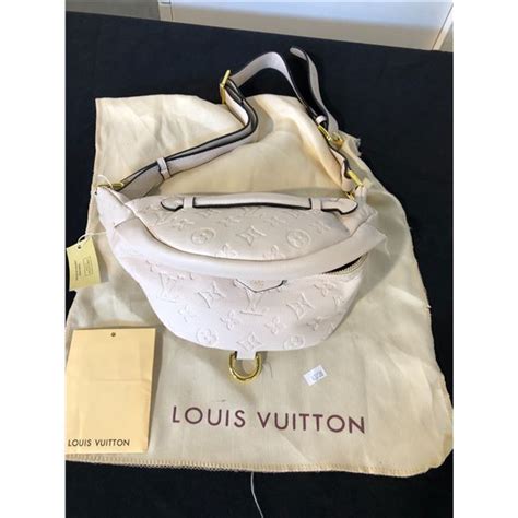 louis vuitton fanny pack cream